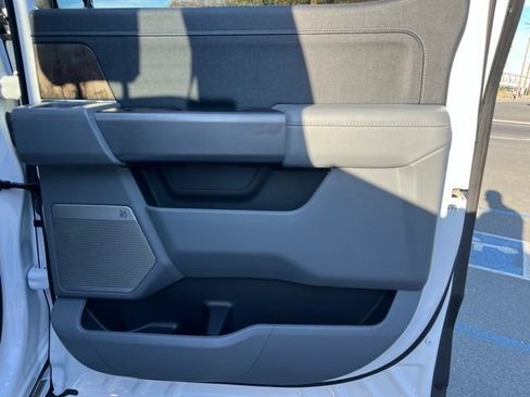 Used 2022 Ford F150 Lariat AWD/4WD image 32