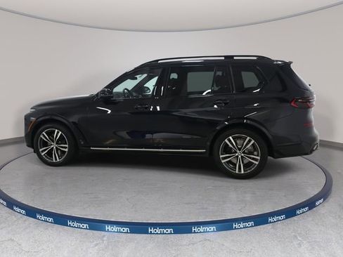 Used 2026 BMW X7 xDrive40i w/ M Sport Package image 9