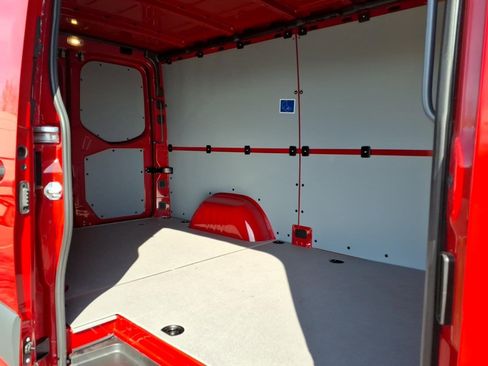 New 2025 Mercedes-Benz Sprinter 2500 image 17