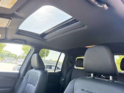Used 2024 Honda Ridgeline Black Edition image 17