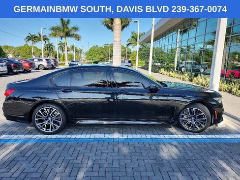 Used 2021 BMW 750i xDrive w/ Executive Package AWD/4WD image 7