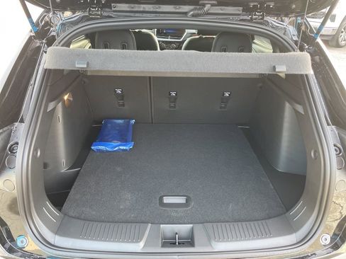 New 2026 Chevrolet Trax RS w/ Sunroof Package image 45