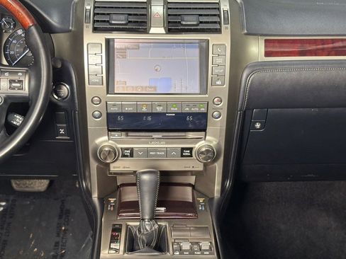 Used 2016 Lexus GX 460 image 16
