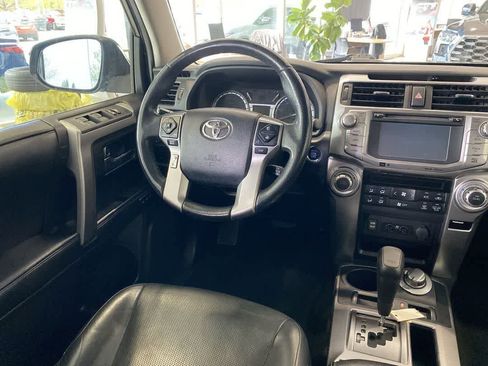 Used 2019 Toyota 4Runner Limited AWD/4WD image 17