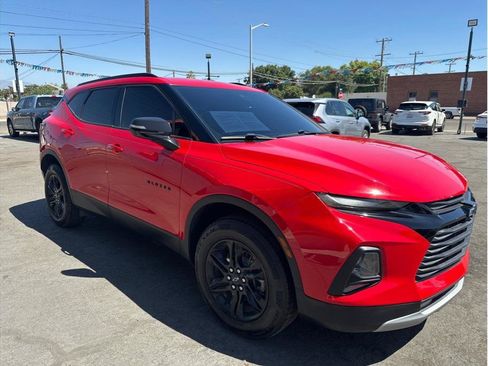 Used 2022 Chevrolet Blazer LT FWD image 4