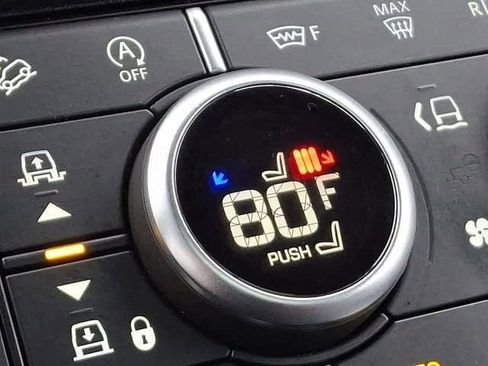 Used 2023 Land Rover Defender 110 X-Dynamic SE AWD/4WD image 29
