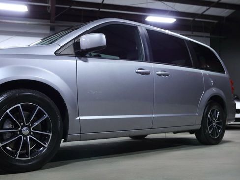 Used 2019 Dodge Grand Caravan GT image 7