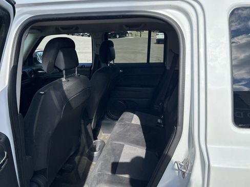 Used 2016 Jeep Patriot Latitude image 16