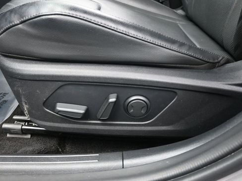 Certified 2023 Hyundai Elantra Limited w/ Cargo Package image 17