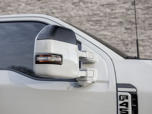 Used 2026 Ford F450 Platinum w/ Platinum Plus Package image 31