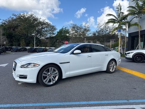 Used 2018 Jaguar XJ L Portfolio image 9