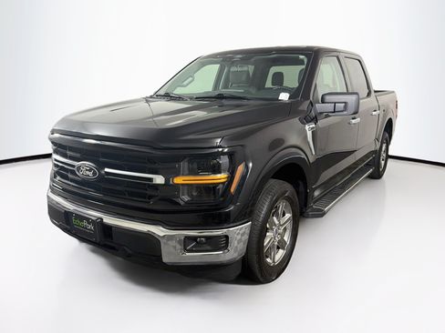 Used 2025 Ford F150 XLT w/ Equipment Group 301A Standard RWD image 3