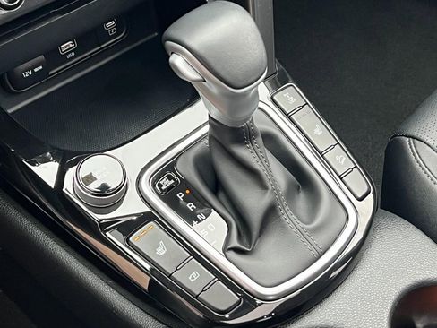 Certified 2024 Kia Seltos EX image 36