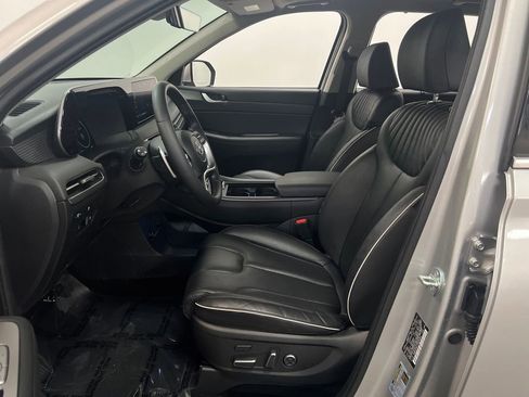 Used 2023 Hyundai Palisade Limited FWD image 11