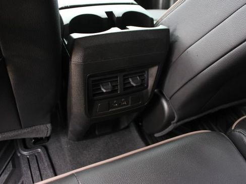 Used 2025 GMC Canyon Denali AWD/4WD image 20
