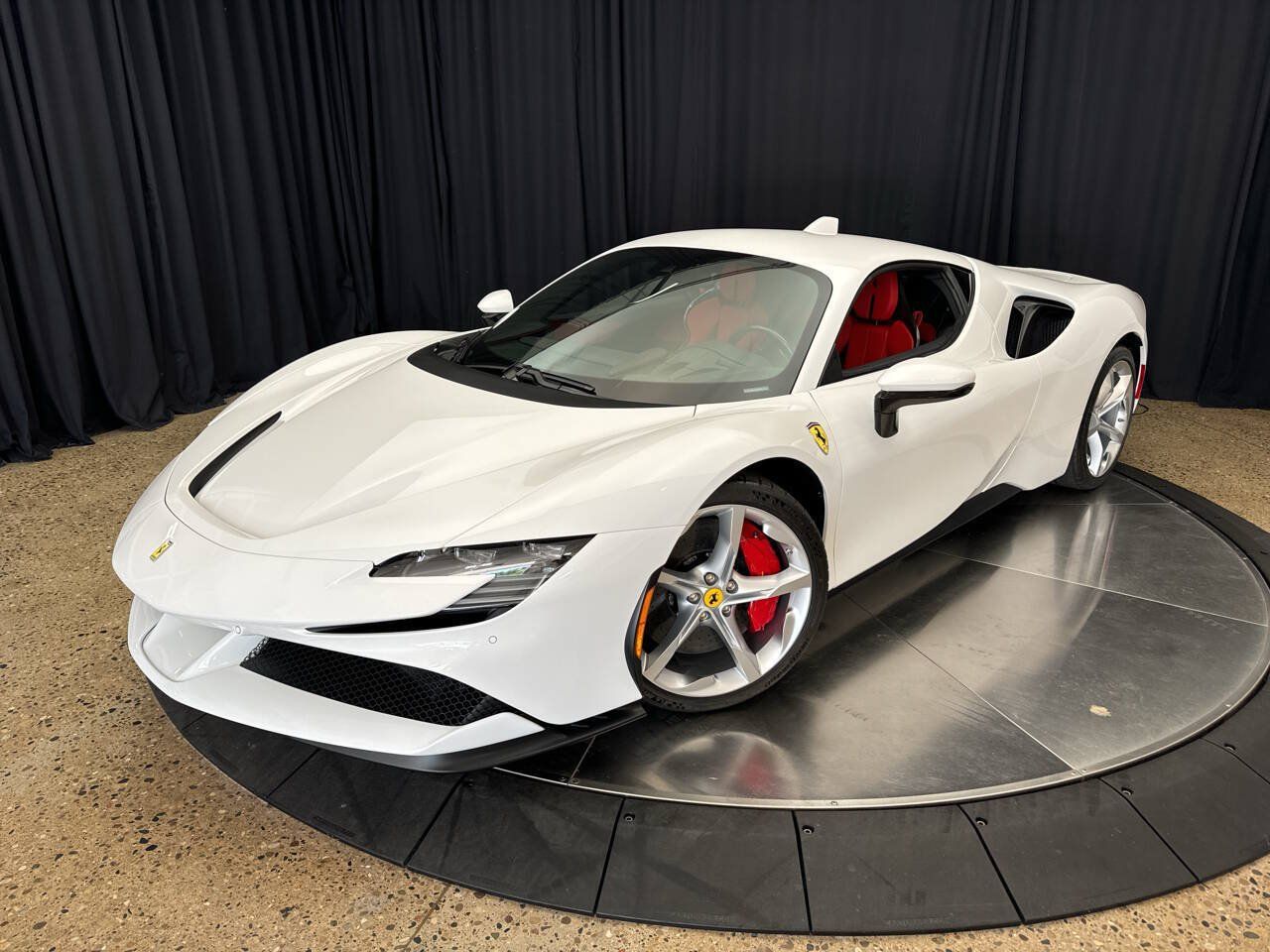 Used 2023 Ferrari SF90 Stradale AWD/4WD image 3