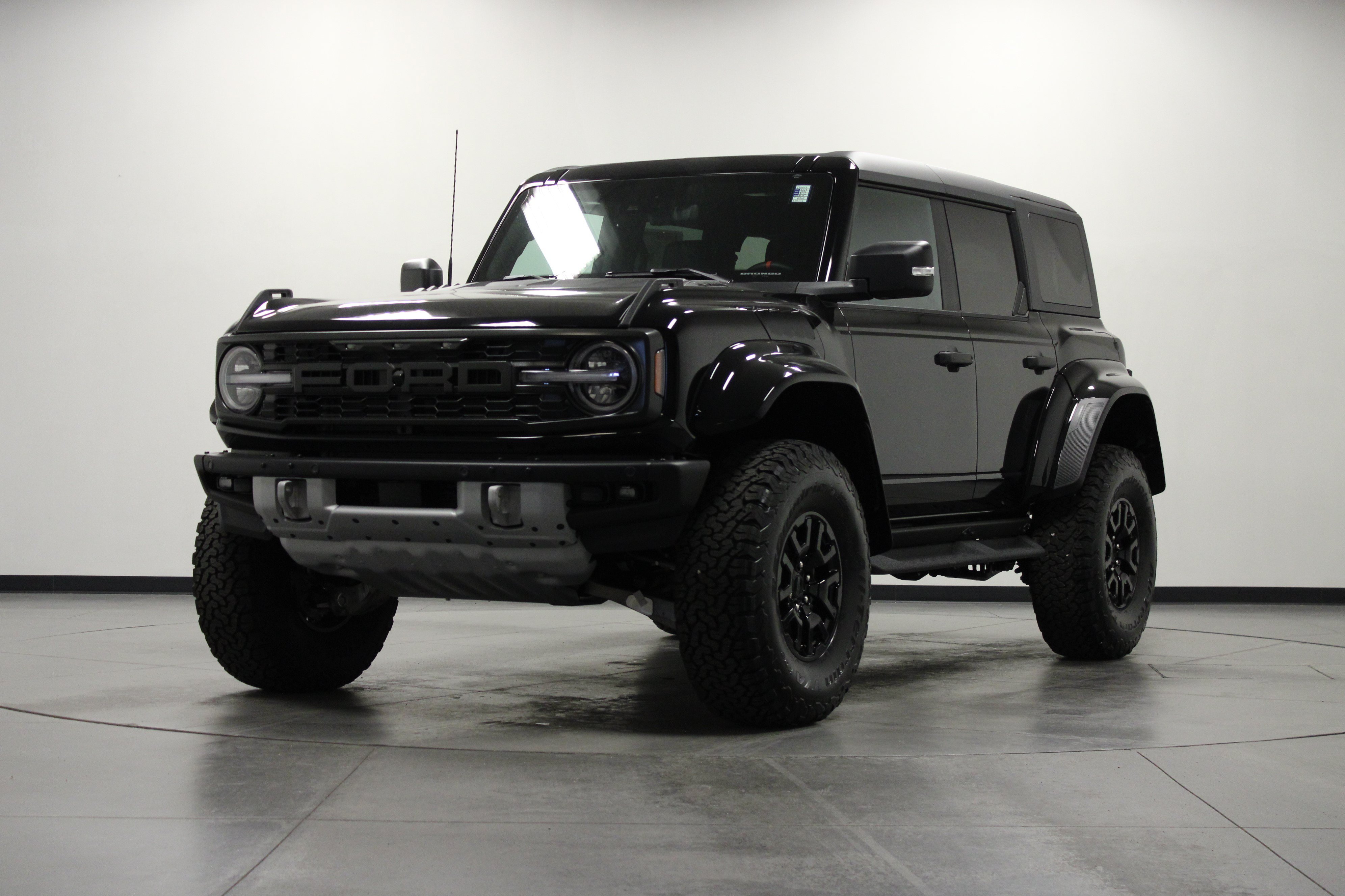 New 2026 Ford Bronco Raptor AWD/4WD image 8