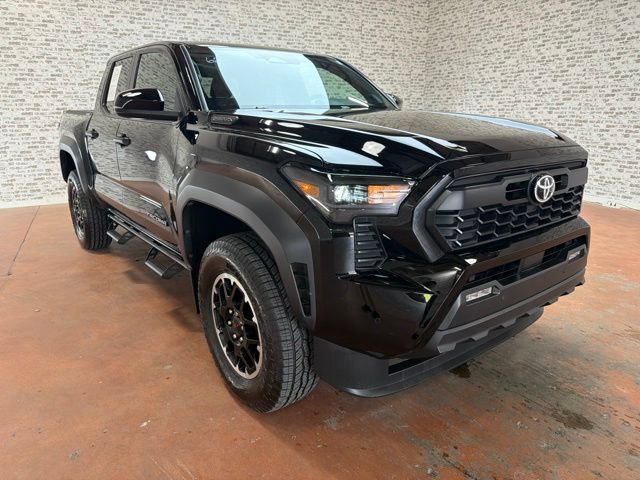 Used 2024 Toyota Tacoma TRD Off-Road w/ TRD Off Road Upgrade Package AWD/4WD image 9