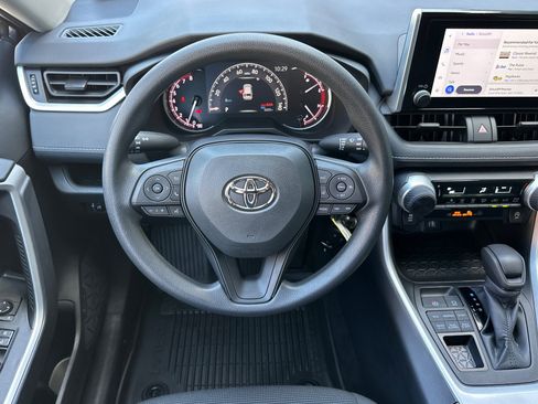 Used 2024 Toyota RAV4 LE AWD/4WD image 13