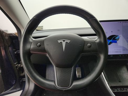 Used 2018 Tesla Model 3 Long Range image 9