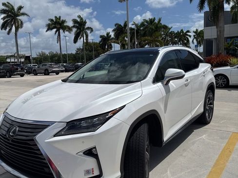 Used 2018 Lexus RX 350 AWD w/ Luxury Package image 2