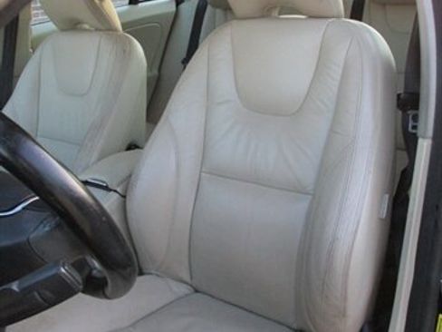 Used 2014 Volvo S60 T5 image 12