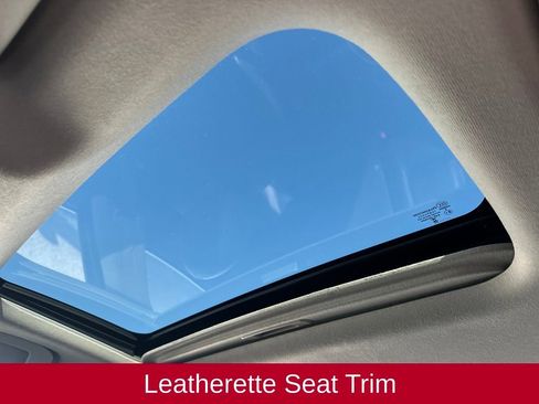 Used 2024 Nissan Sentra SR w/ SR Premium Package image 21