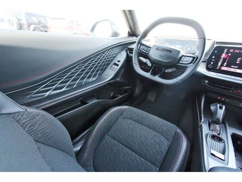 Used 2025 Dodge Charger Daytona R/T w/ Quick Order Package 25M R/T AWD/4WD image 9