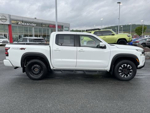 Used 2023 Nissan Frontier PRO-4X w/ Pro Convenience Package AWD/4WD image 2
