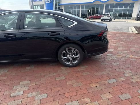 Used 2024 Honda Accord EX image 6