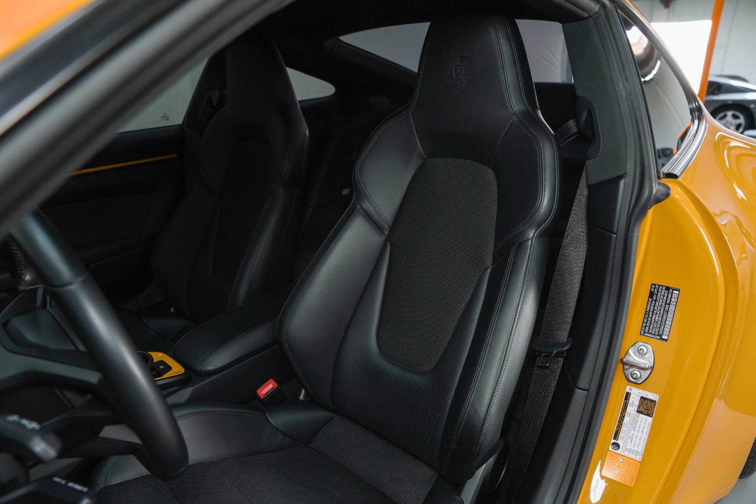 Used 2022 Porsche 911 GT3 RWD image 38