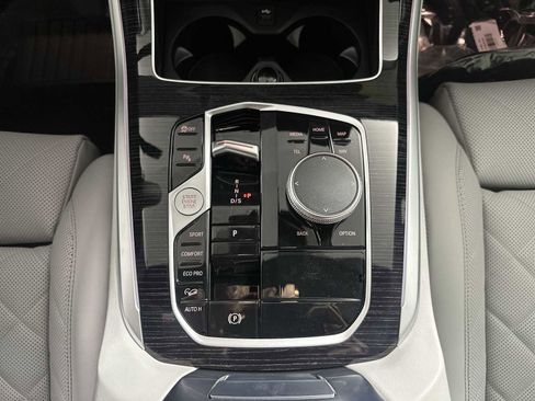 New 2026 BMW X5 xDrive40i w/ M Sport Package image 17