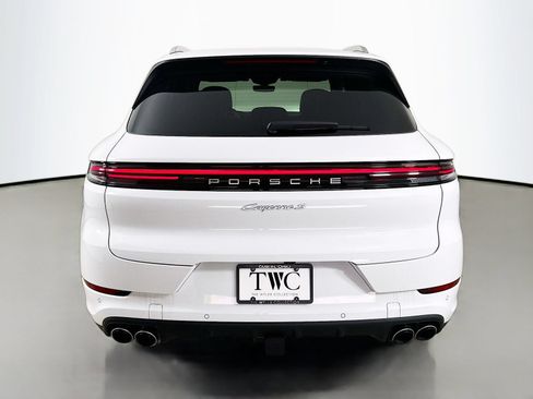 New 2026 Porsche Cayenne S AWD/4WD image 6