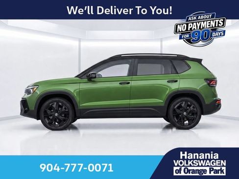 Used 2025 Volkswagen Taos SE FWD image 3