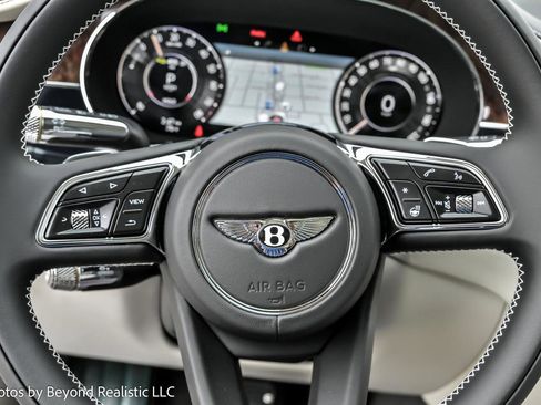 New 2026 Bentley Flying Spur Plug-In Hybrid image 36