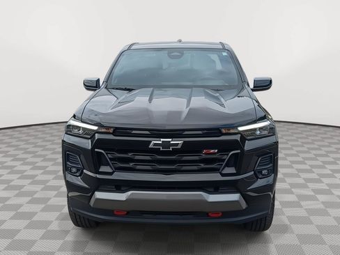 Used 2024 Chevrolet Colorado Z71 w/ Z71 Convenience Package 2 AWD/4WD image 8