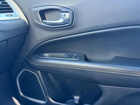 Certified 2019 Jeep Compass Latitude w/ Popular Equipment Group image 24