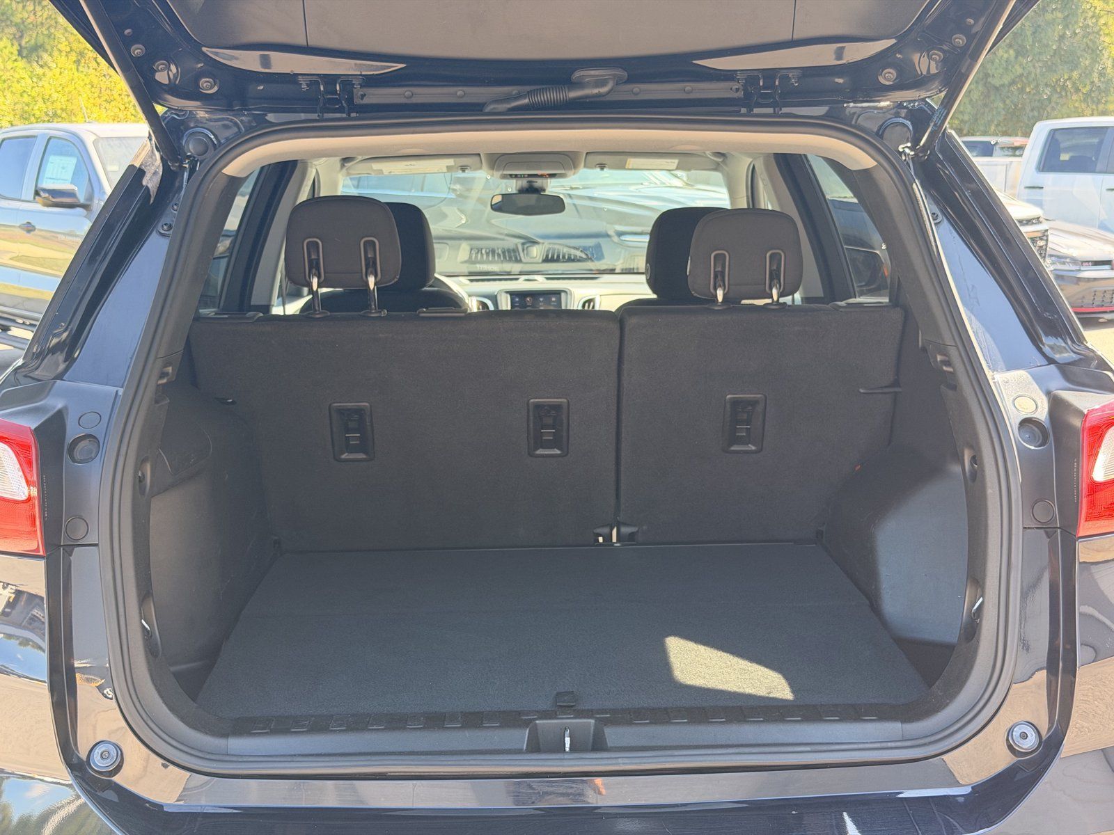 Used 2020 Chevrolet Equinox LT FWD image 31