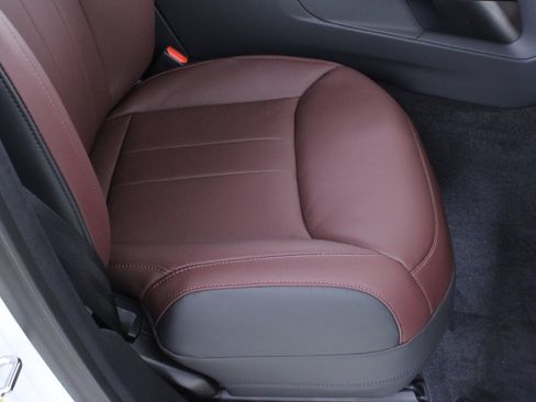 New 2025 Land Rover Range Rover Sport Dynamic SE image 13