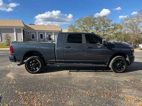 Used 2025 RAM 2500 Laramie w/ Night Edition image 48