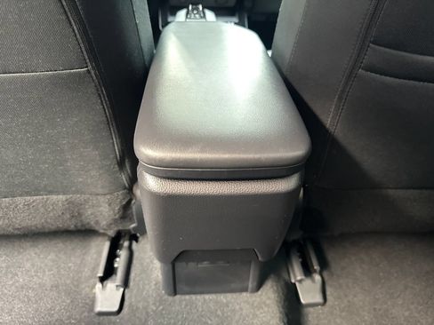 Used 2025 Toyota Prius LE FWD image 71