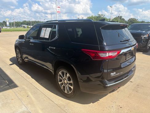Used 2021 Chevrolet Traverse Premier AWD/4WD image 4