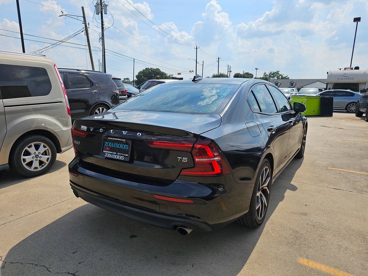 Used 2020 Volvo S60 T5 Momentum FWD image 4