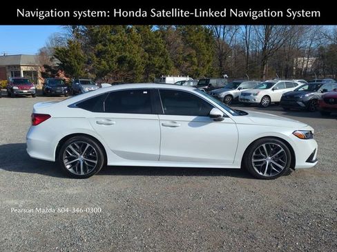 Used 2023 Honda Civic Touring image 3