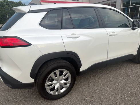 Used 2025 Toyota Corolla Cross L FWD image 8