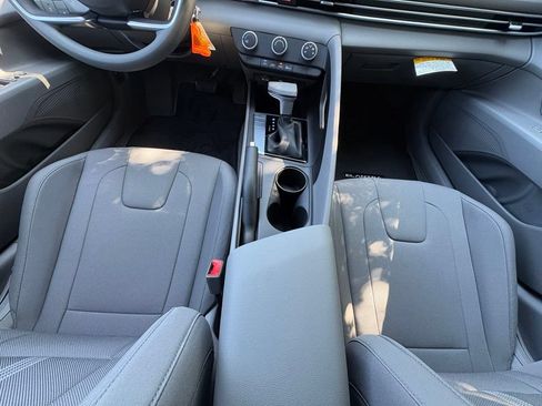 New 2026 Hyundai Elantra SE FWD image 4