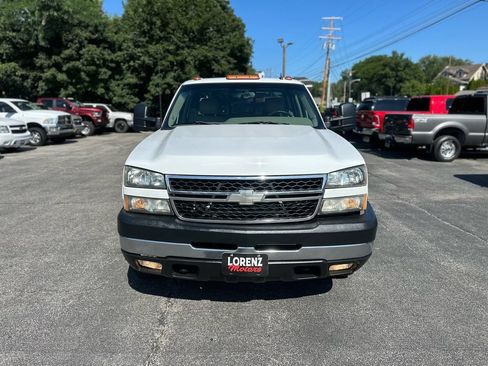 Used 2006 Chevrolet Silverado 3500 LT w/ Heavy-Duty Power Package AWD/4WD image 7