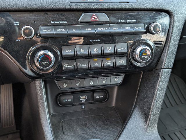 Used 2020 Kia Sportage EX w/ EX Technology Package FWD image 12