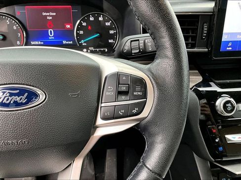 Used 2022 Ford Explorer Limited AWD/4WD image 16