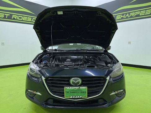 Used 2017 MAZDA MAZDA3 Grand Touring image 4